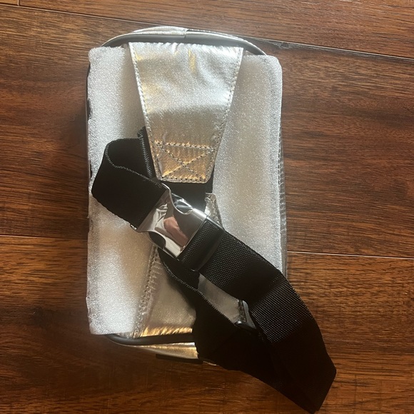 Paco Rabanne Fanny Pack - Picture 2 of 5